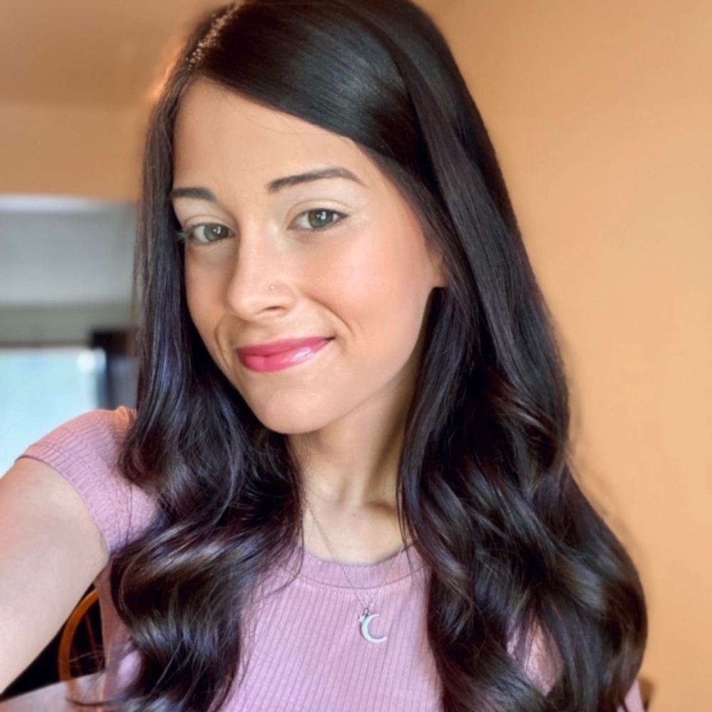 Meet your Posher, Ashley